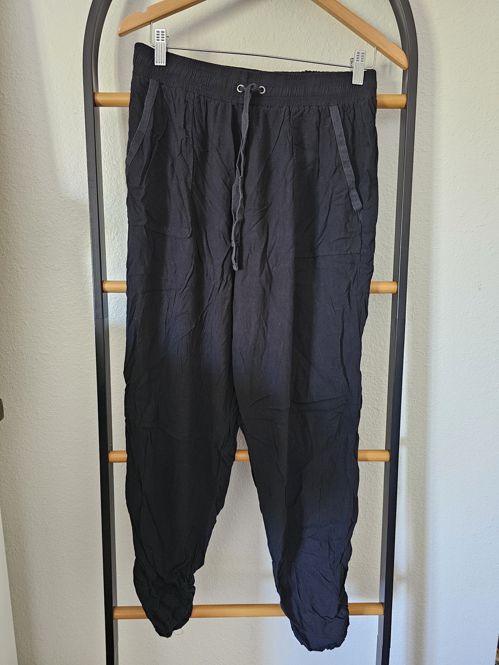 Women's Black Drawstring Jogger Pants